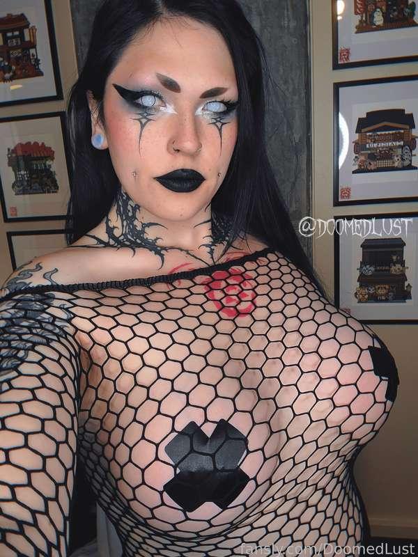 doomedlust image #1