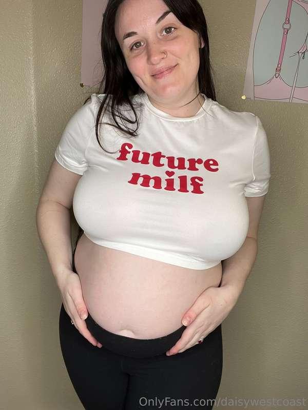 What would you do if you saw me in public wearing this? 🤭🤰🏻