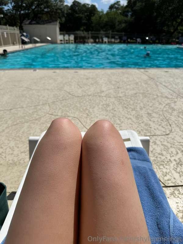 Pool days are the best days 💦