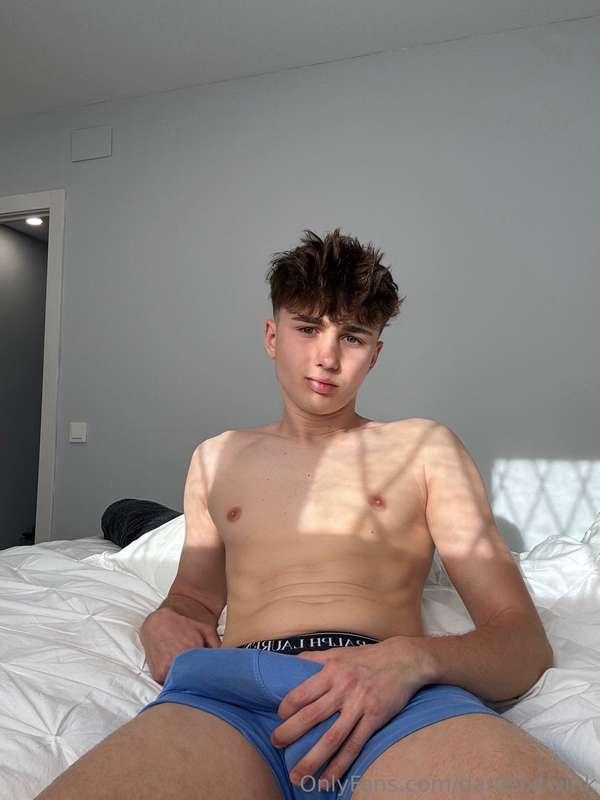 Does blue look good on me?🍆🤤