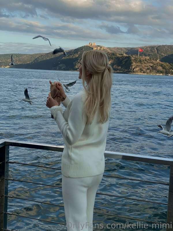 I love the sea and nature, I love to feed the birds...and my..