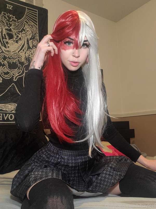Non-Canonical 18+ Cosplay of Todoroki gender bent as a femal..
