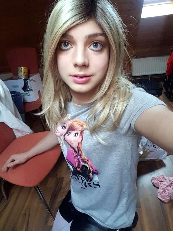 A gurl and her cute shirts :)