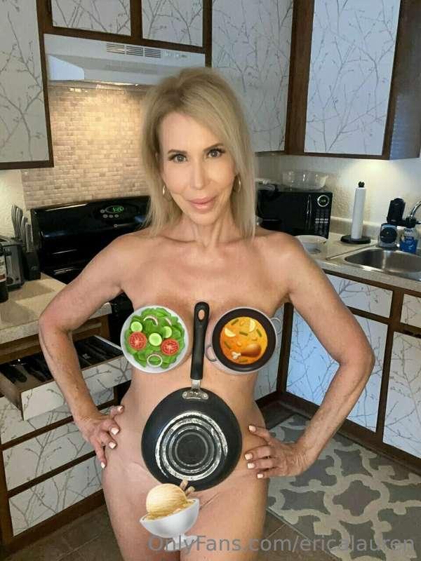 Are you ready for your breakfast? 😊😉🤤