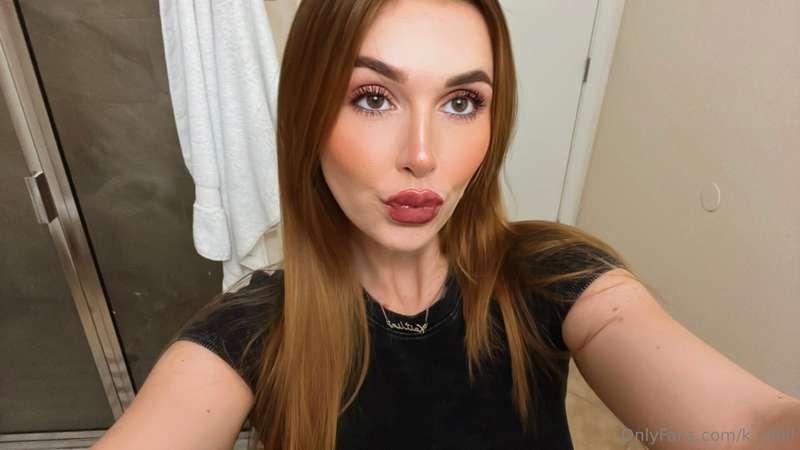 Would you kiss me? 💋
