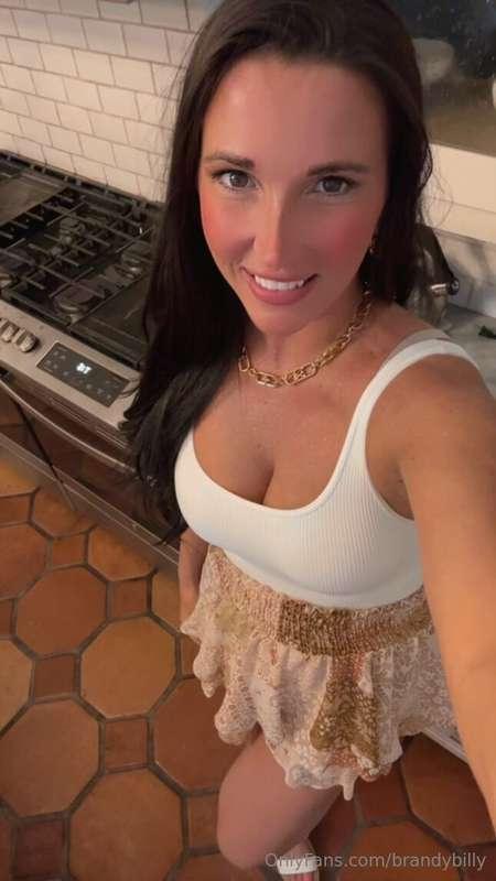 Daily selfie time! Hope you're having an awesome day! 💋