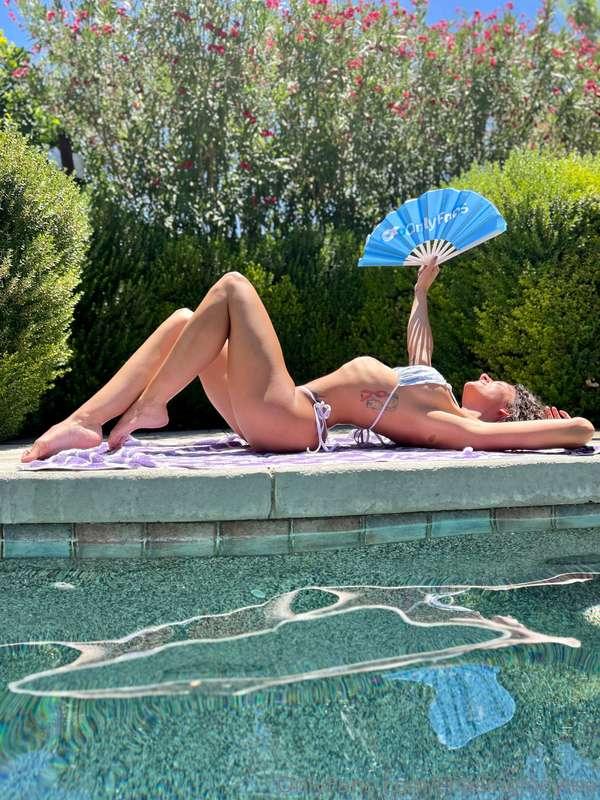 I loveeeee the summer sunshine ☀️