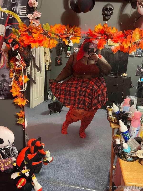 How do I look in red? 🥰❤️