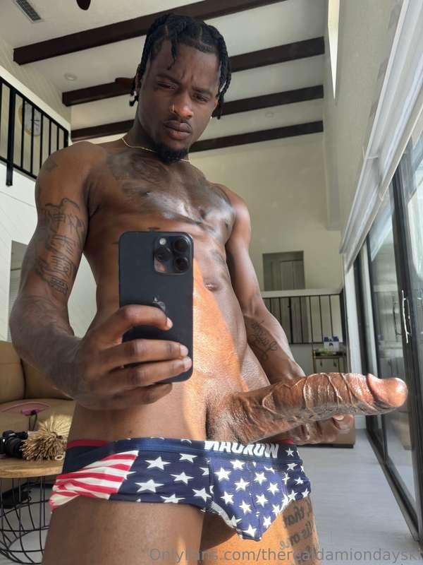 Happy 4th of July 🇺🇸don’t forget to check your dms for my ne..