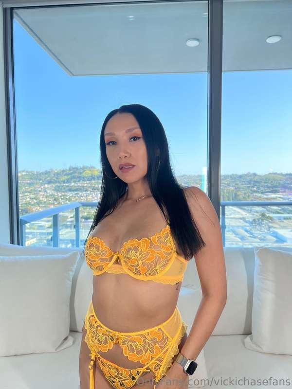 Papi don't forget to join my premium page 😋 Order customs, w..