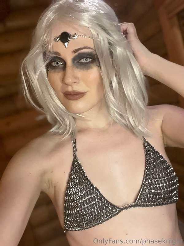 Here’s a big set of my unreleased isobel look! I wasn’t supe..