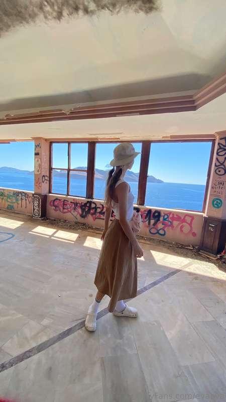 I love looking out the window at these views, the only thing..