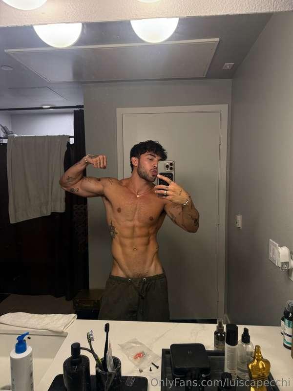 What do you wanna see more of from me? I wanna make your day..
