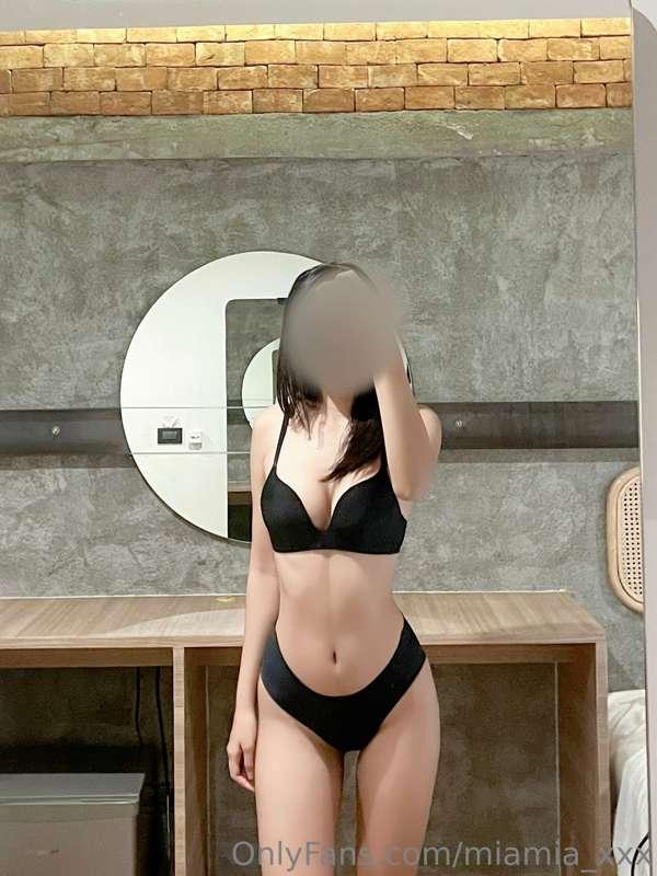 Do you like black? 🖤

ชอบสีดำมั้ยคะ? 🖤