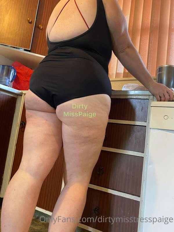 Throwback thigh Thursday