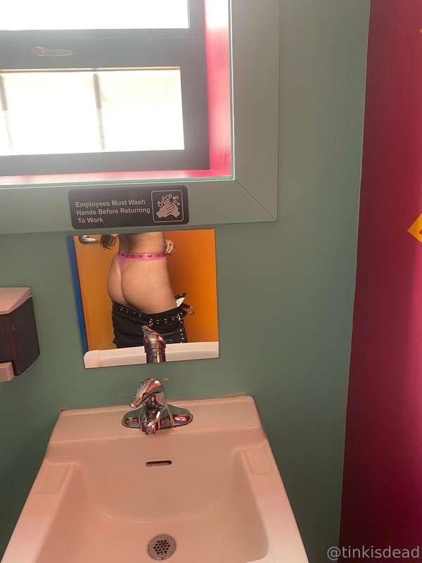 bathroom had an ass mirror