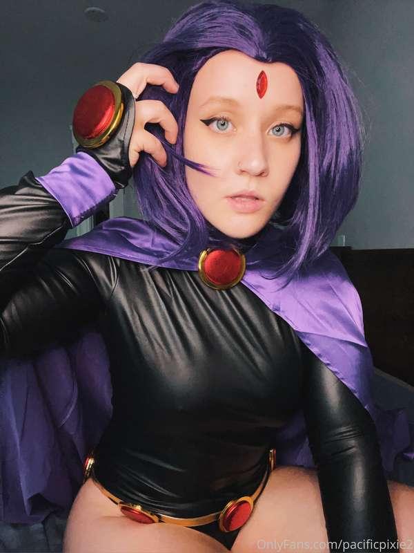 Raven lewd photoset 😈