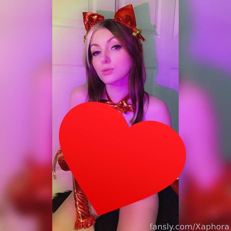 More of the Ribbon Kitten set! Which pic is your favorite??? 

I hope you all have had a great holiday! ✨🎄🫶🏻 

Now…Who wants the video?? 👀