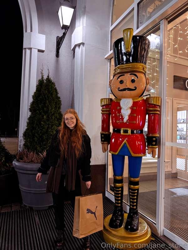 When I was little one, I loved the story of the nutcracker!😍