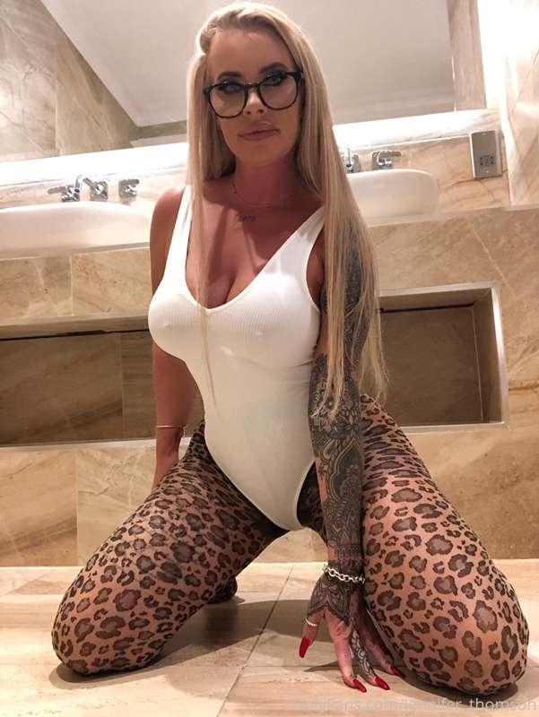 I think this little pussy cat needs tamed... the full naught..