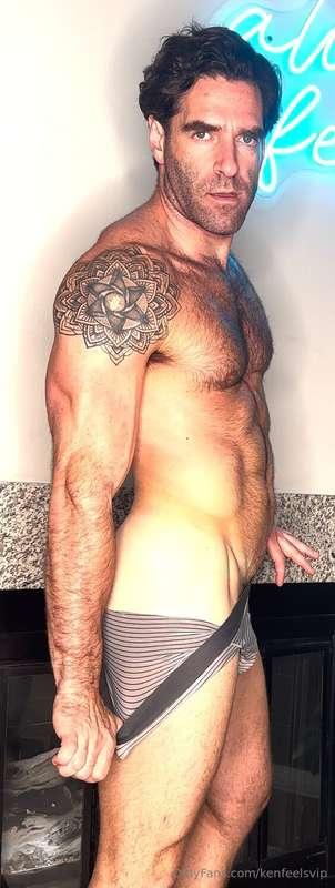 We all know what is underneath here😈