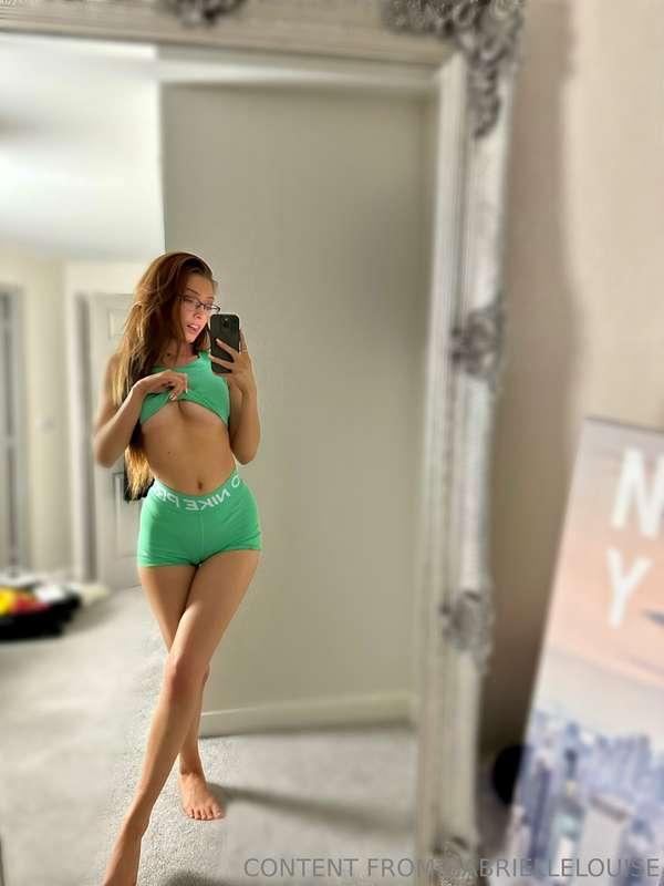 Do I look good in my Nike pro’s?😈