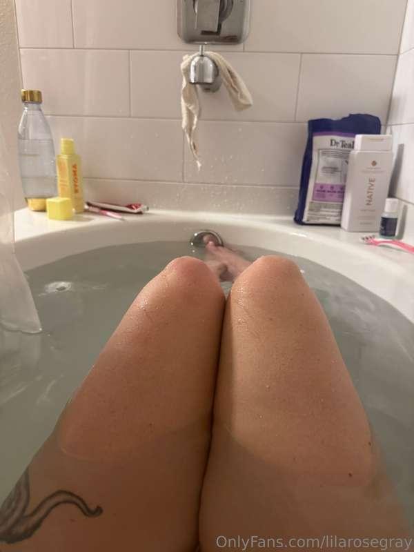 Taking a bath 💕I know I said I’d come back live tonight but ..
