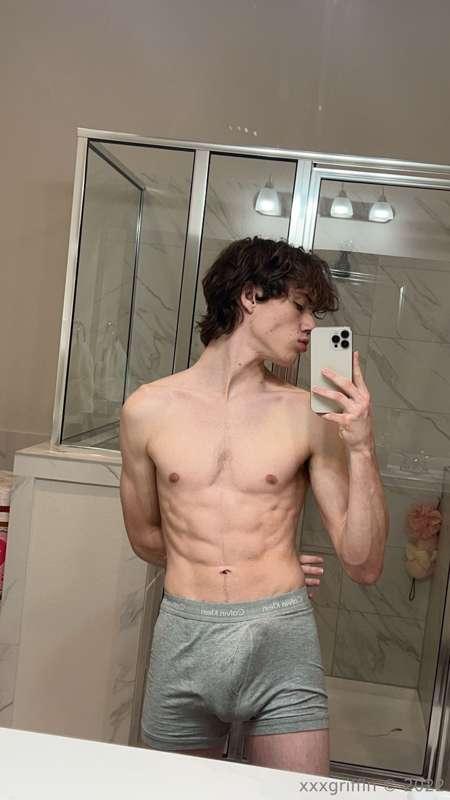 xxxgriffin image #0