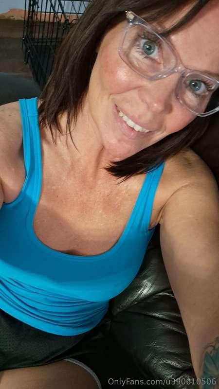 I got horny tonight and decided to show you how I like to pl..