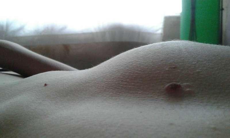 🎵Don't you wanna feel my skin on your skin?
It's only natura..