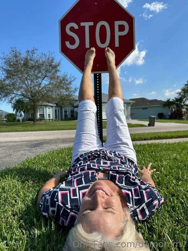 STOP! Give BIG mama something to rate 😈❤️