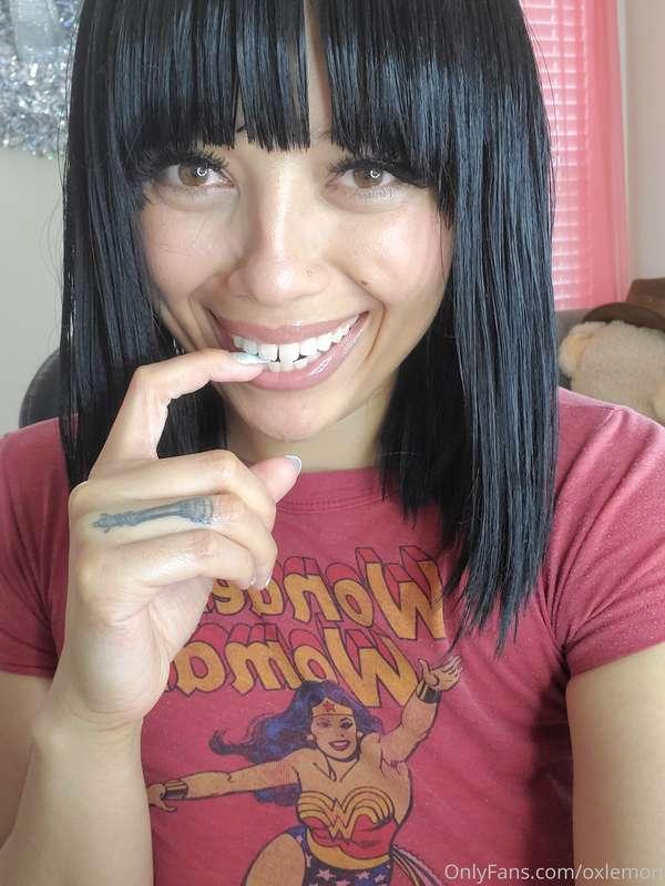 Hey beautiful people!🥰 I'm going LIVE right RIGHT now lol! C..