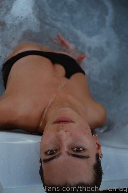 thecheriemag image #0