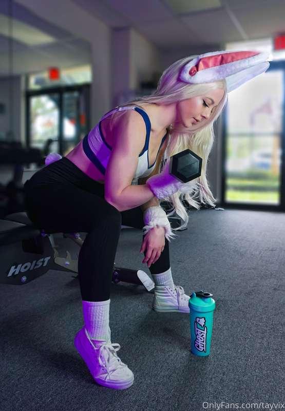 Dropping this badass workout set as Mirko 🐇