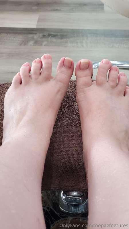 toepazfeetures image #1