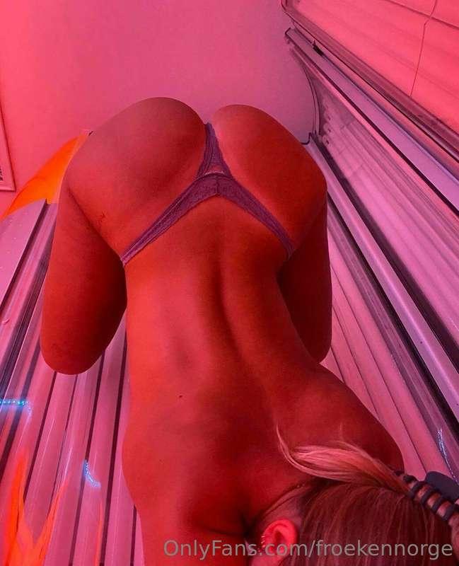 Sjekk ut denne hotte jenta! @littel.sophie🥵
Hun er liten, sp..