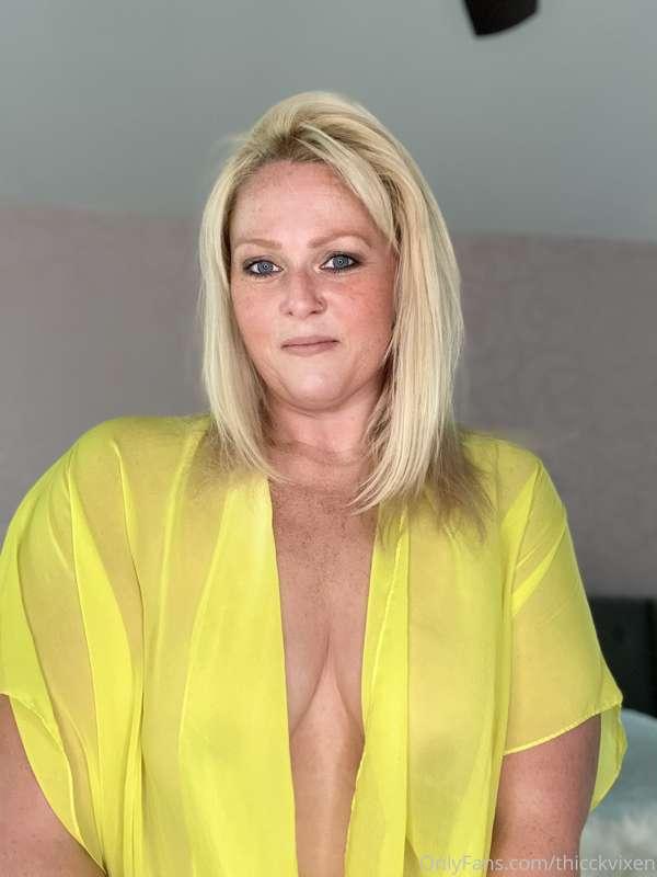 About to go to the gloryhole tonight! What would you like to..