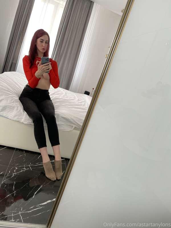 Hi. Happy Tuesday 😏