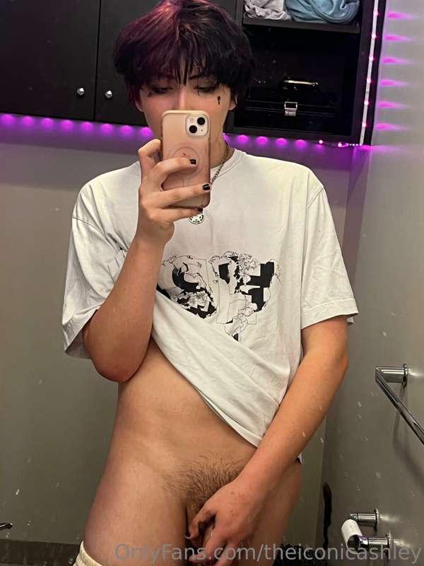 on my femboy shi 🤭