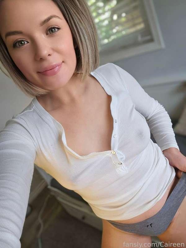 I hope you daydream about me🥰


#sexy #blonde #blond #blondie #milf #tits #smalltits #skinny #small #boobs #ass #butt #hotwife #hotmom #girlnextdoor #solo #cute #foryou #fyp