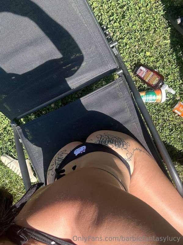 If you like SUN and THIS BODY! 💋Show me how much you want to..