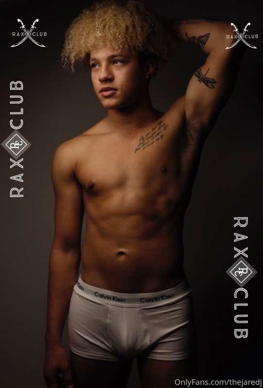 Check your DM’s for the FULL 🍆 version along with some 🎂 😉