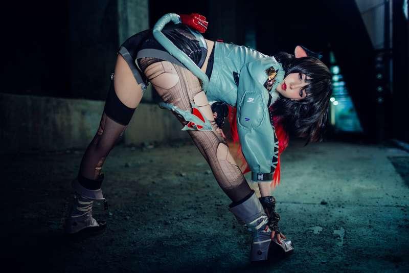 duckie%20cosplays main image