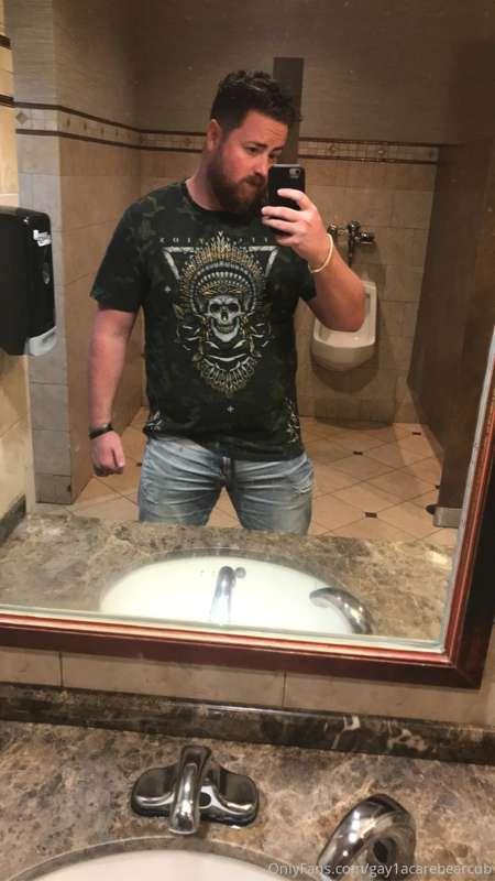 Should i jerk it in this bathroom and risk getting caught ?