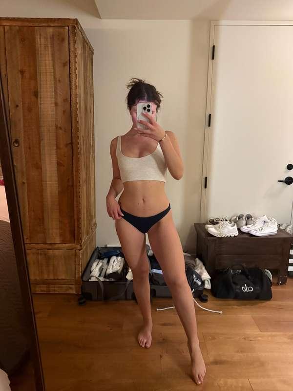 Woken up feeling horny and craving 👅 for your pulsating cock..