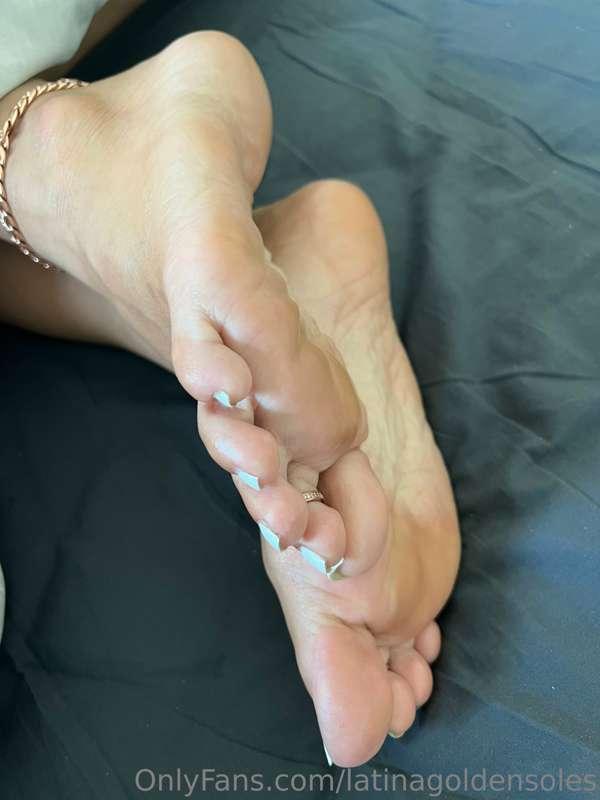 Would you wake me up with your cum on my soles?