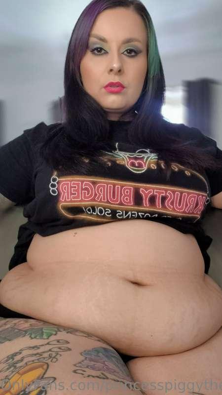 What do you think of my stretch marks? 😏