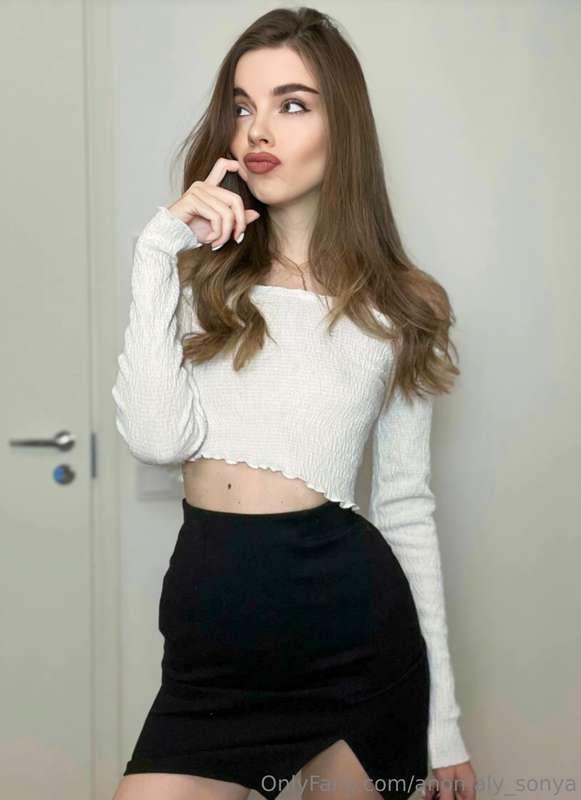 FITNESS GIRL @victoria_or_tori STARTED SECRET PAGE😏😍🤫 SHE IS..