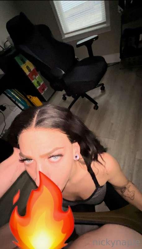 i suck the soul out of him🍆🥵 & he repays me with a facial💦😛