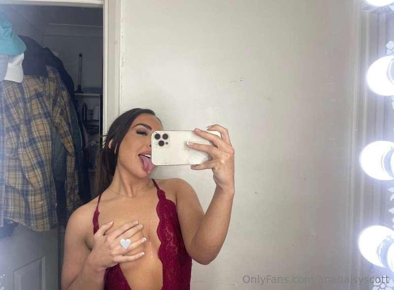 anadaisyscott main image